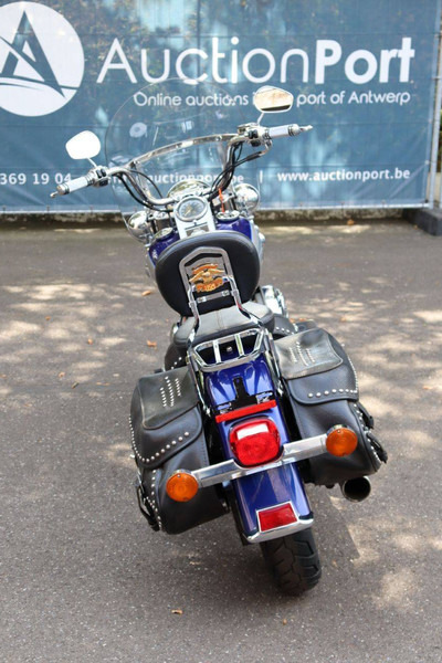 Harley-Davidson Heritage Softail Classic - Motocyclette: photos 5 Harley-Davidson Heritage Softail Classic - Motocyclette: photos 5
