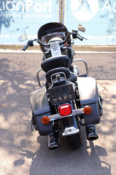 Harley-Davidson Road King Classic Touring - Motocyclette: photos 5 Harley-Davidson Road King Classic Touring - Motocyclette: photos 5