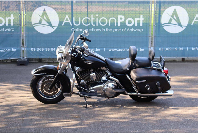 Harley-Davidson Road King Classic Touring - Motocyclette: photos 1 Harley-Davidson Road King Classic Touring - Motocyclette: photos 1