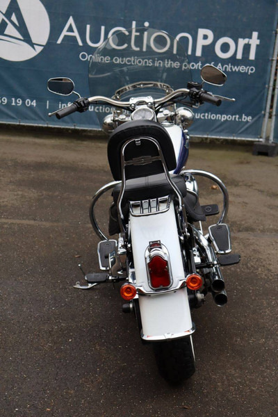 Harley-Davidson Softail Deluxe - Motocyclette: photos 5 Harley-Davidson Softail Deluxe - Motocyclette: photos 5