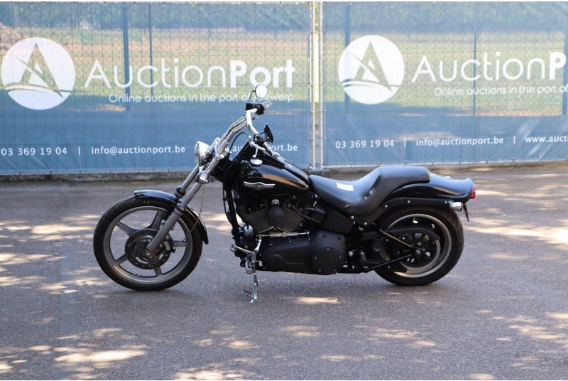 Harley-Davidson Softail Night Train - Motocyclette: photos 1 Harley-Davidson Softail Night Train - Motocyclette: photos 1