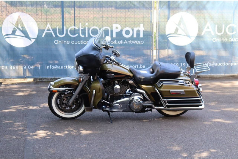 Harley-Davidson Ultra Classic - Motocyclette: photos 1 Harley-Davidson Ultra Classic - Motocyclette: photos 1