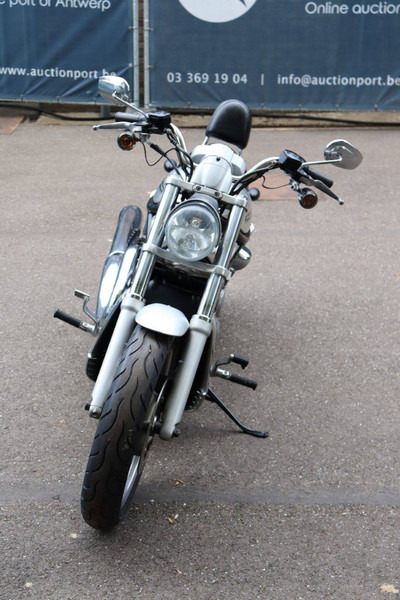 Motocyclette Harley-Davidson V-Rod VRSC: photos 8 Motocyclette Harley-Davidson V-Rod VRSC: photos 8