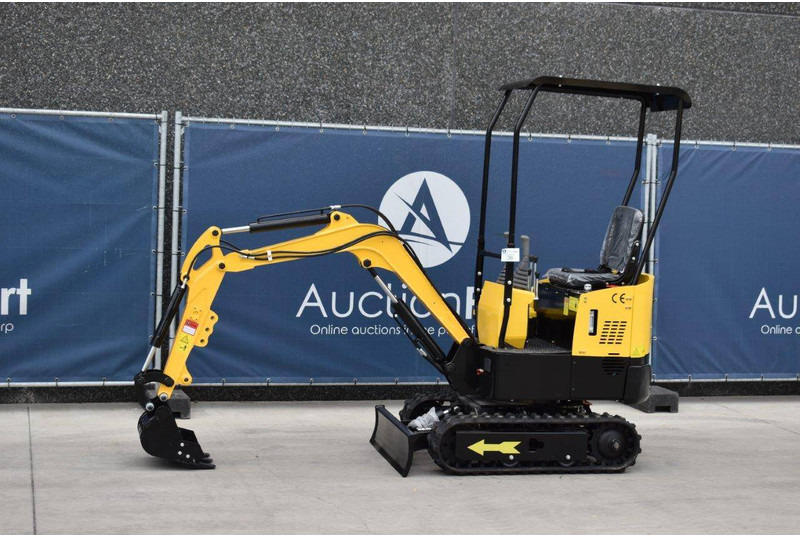 Hightop HT10 - Mini pelle: photos 1 Hightop HT10 - Mini pelle: photos 1