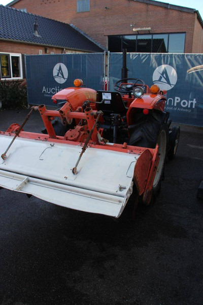 Hinomoto E262 - Tracteur agricole: photos 5 Hinomoto E262 - Tracteur agricole: photos 5