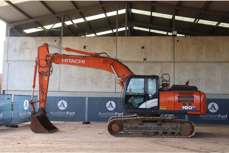 Hitachi ZX190LC-6 - Pelle sur chenille: photos 2 Hitachi ZX190LC-6 - Pelle sur chenille: photos 2