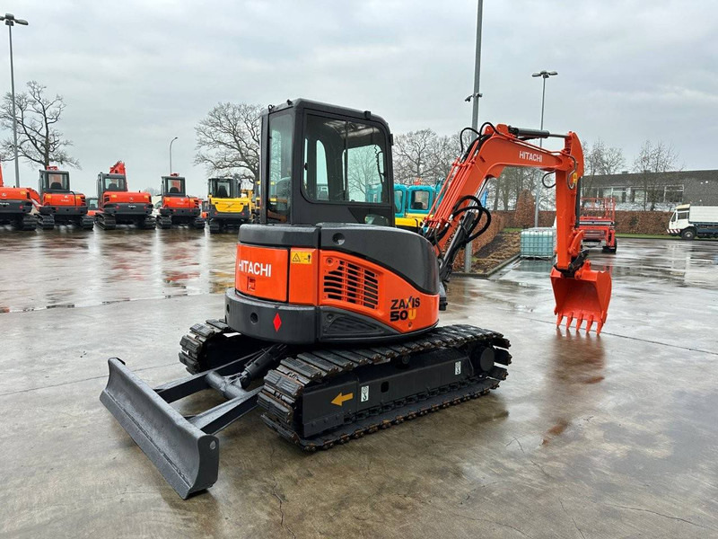Hitachi ZX50U-2 - Pelle sur chenille: photos 4 Hitachi ZX50U-2 - Pelle sur chenille: photos 4