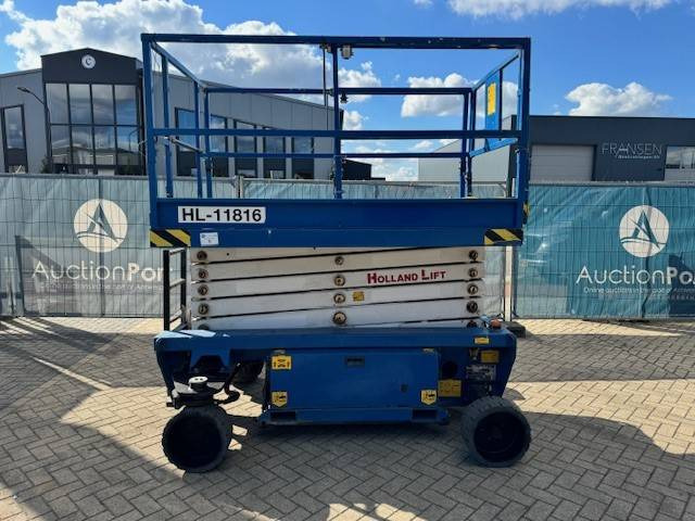 Holland lift HL-11816 - Nacelle ciseaux: photos 1 Holland lift HL-11816 - Nacelle ciseaux: photos 1
