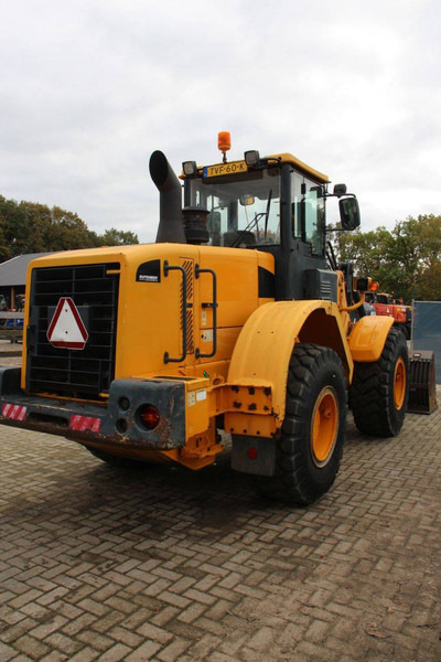 Hyundai HL740TM-7A - Chargeuse sur pneus: photos 5 Hyundai HL740TM-7A - Chargeuse sur pneus: photos 5