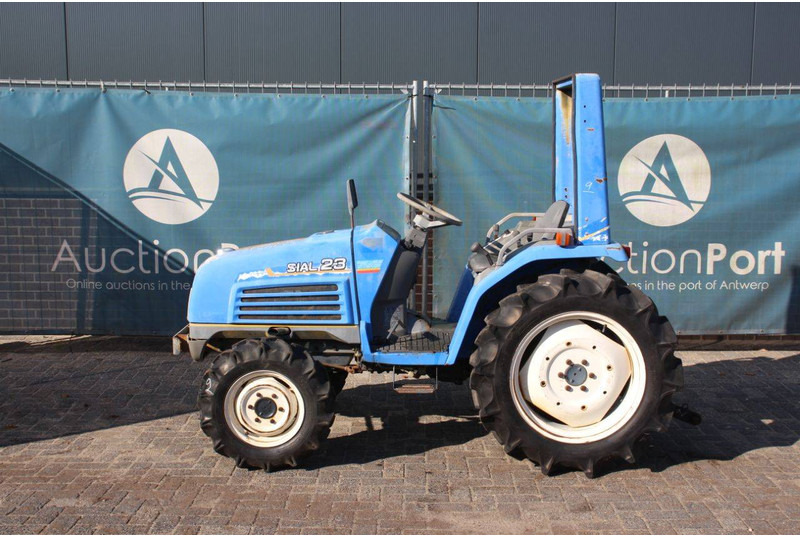Iseki Sial 23 - Tracteur agricole: photos 2 Iseki Sial 23 - Tracteur agricole: photos 2
