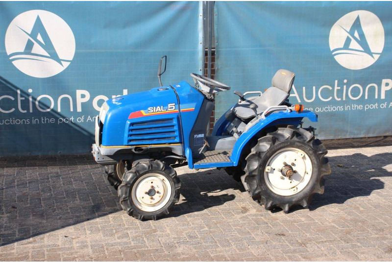 Iseki Sial 5 - Tracteur agricole: photos 1 Iseki Sial 5 - Tracteur agricole: photos 1