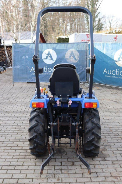 Iseki TM 3265 - Tracteur agricole: photos 5 Iseki TM 3265 - Tracteur agricole: photos 5