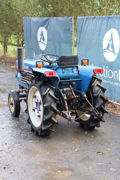 Iseki TU1900 - Tracteur agricole: photos 4 Iseki TU1900 - Tracteur agricole: photos 4