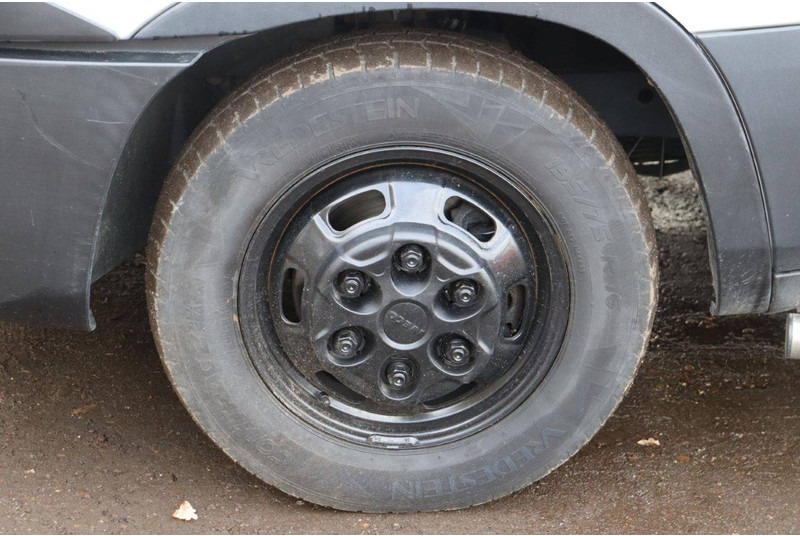 Fourgon utilitaire Iveco Daily 40C21: photos 14