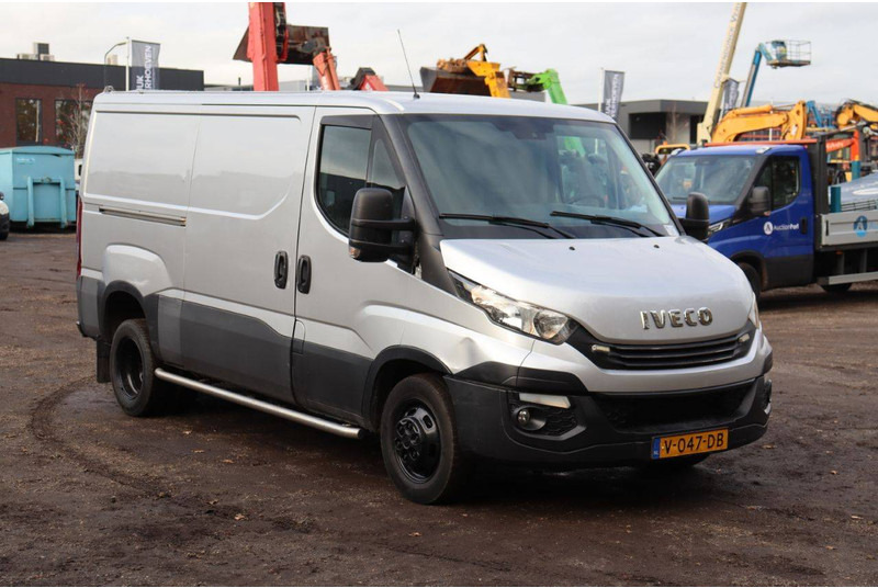 Fourgon utilitaire Iveco Daily 40C21: photos 7