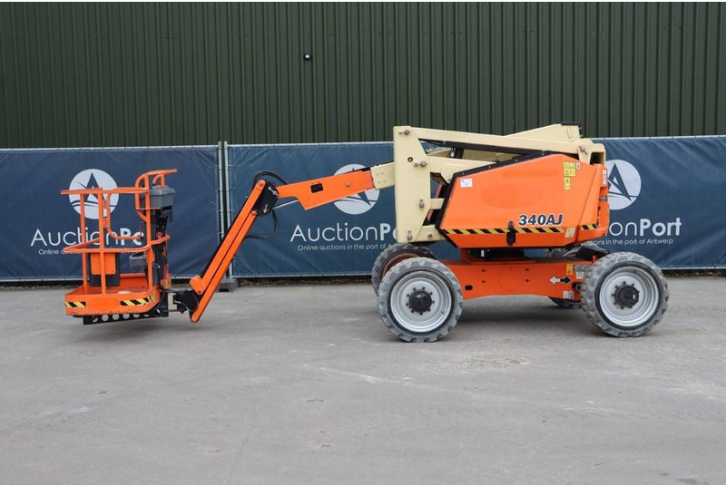 JLG 340AJ - Nacelle articulée: photos 2 JLG 340AJ - Nacelle articulée: photos 2