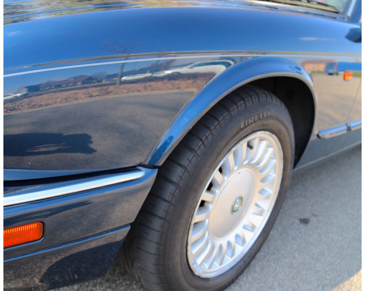 Jaguar XJ Sovereign 4.0 - Berline: photos 4 Jaguar XJ Sovereign 4.0 - Berline: photos 4
