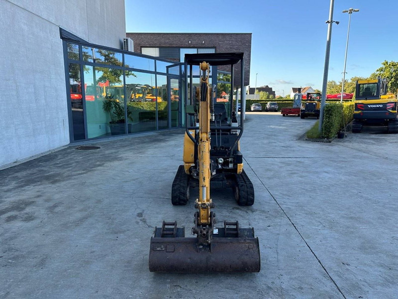 Kato 17VXE - Mini pelle: photos 2 Kato 17VXE - Mini pelle: photos 2