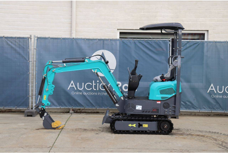 Kato - Mini pelle: photos 2 Kato - Mini pelle: photos 2