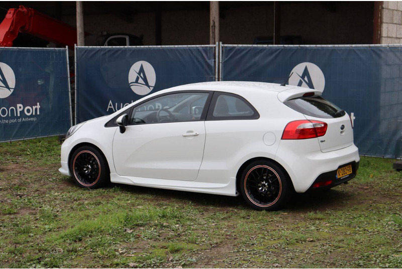 Kia Rio - Berline: photos 3 Kia Rio - Berline: photos 3