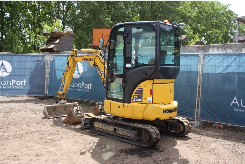 Komatsu PC24MR-5 - Mini pelle: photos 3 Komatsu PC24MR-5 - Mini pelle: photos 3