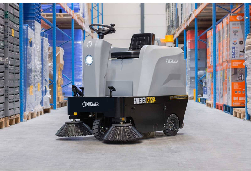 Kremer KRYZS4 Zit - Balayeuse de voirie: photos 1 Kremer KRYZS4 Zit - Balayeuse de voirie: photos 1