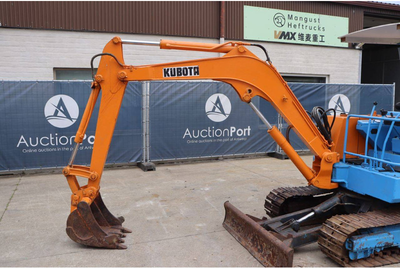 Mini pelle Kubota KH-033: photos 11