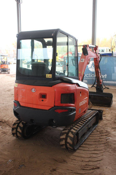 Kubota KX030-4 - Pelle sur chenille: photos 5 Kubota KX030-4 - Pelle sur chenille: photos 5
