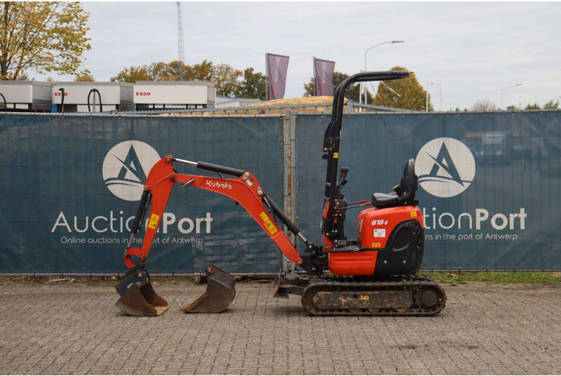 Kubota U10-3 - Mini pelle: photos 2 Kubota U10-3 - Mini pelle: photos 2