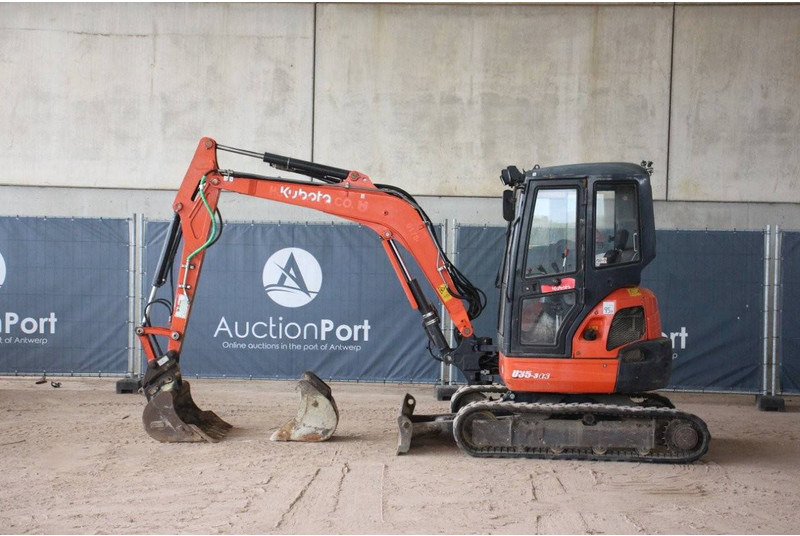 Kubota U35-3α3 - Pelle sur chenille: photos 2 Kubota U35-3α3 - Pelle sur chenille: photos 2