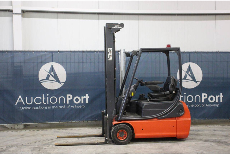 Linde E16C-02 - Chariot élévateur électrique: photos 1 Linde E16C-02 - Chariot élévateur électrique: photos 1