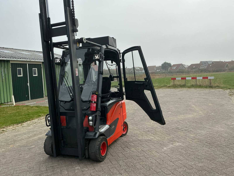 Linde E20PH-02 - Chariot élévateur électrique: photos 4 Linde E20PH-02 - Chariot élévateur électrique: photos 4