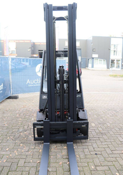 Chariot élévateur électrique Linde E25-02: photos 8 Chariot élévateur électrique Linde E25-02: photos 8