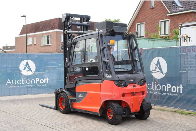Linde E40HL-01/600 - Chariot élévateur électrique: photos 4 Linde E40HL-01/600 - Chariot élévateur électrique: photos 4