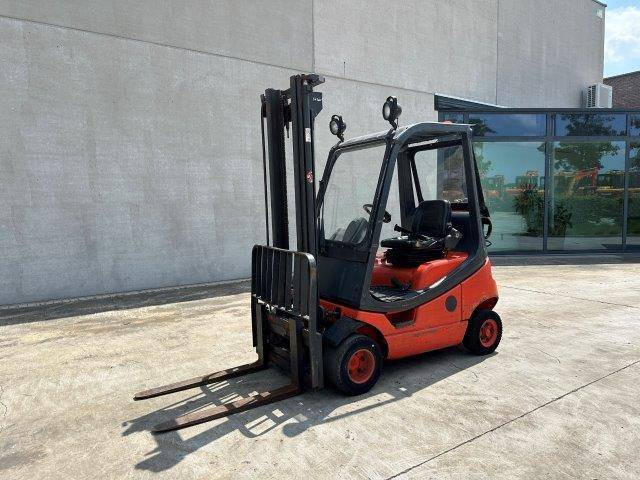 Linde H18T-02 - Chariot élévateur à gaz: photos 1 Linde H18T-02 - Chariot élévateur à gaz: photos 1