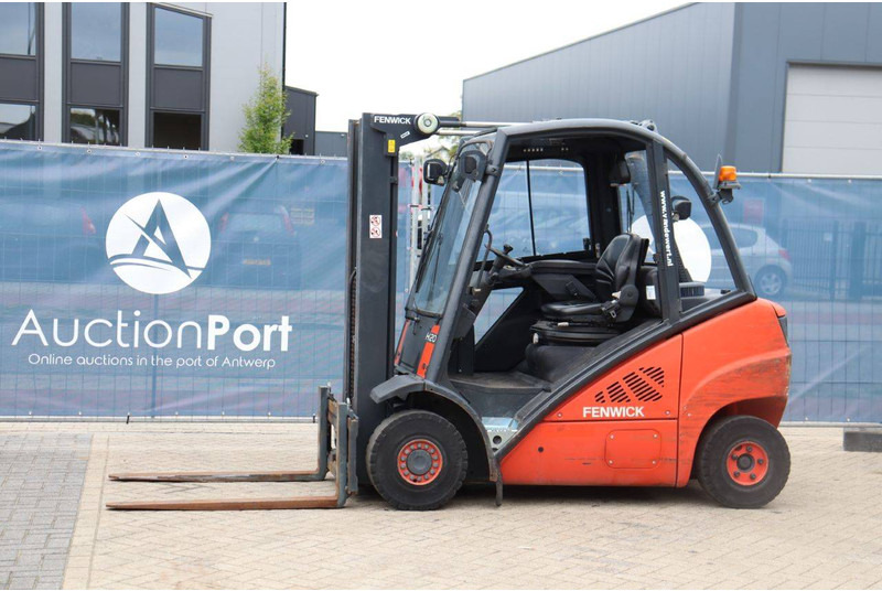 Linde H20D-01 - Chariot élévateur diesel: photos 1 Linde H20D-01 - Chariot élévateur diesel: photos 1
