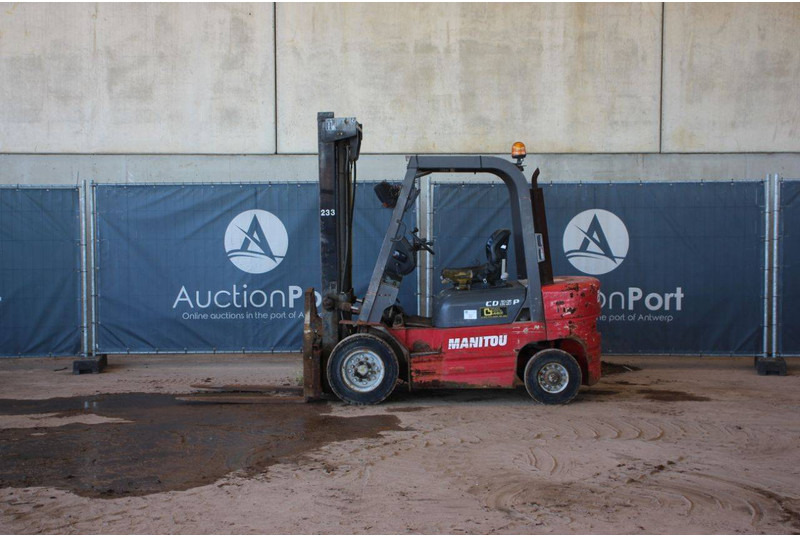 Manitou CD 25 P - Chariot élévateur diesel: photos 2 Manitou CD 25 P - Chariot élévateur diesel: photos 2