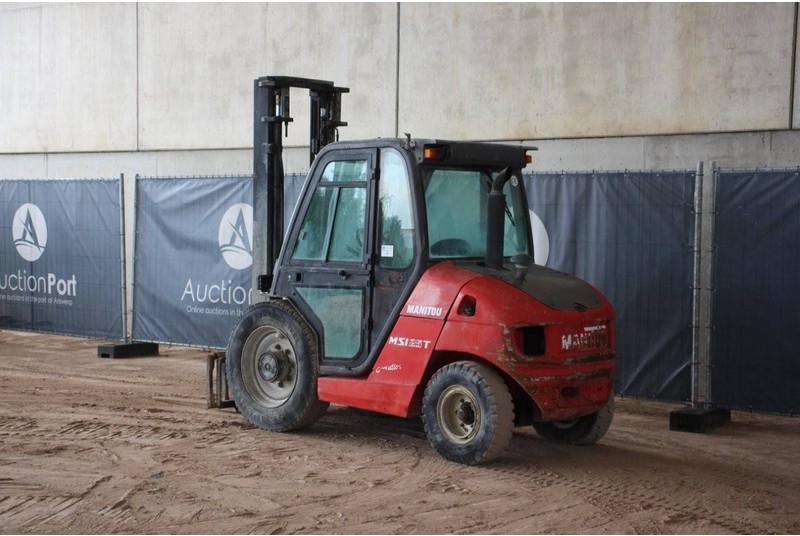 Manitou MSI 25 - Chariot élévateur diesel: photos 3 Manitou MSI 25 - Chariot élévateur diesel: photos 3