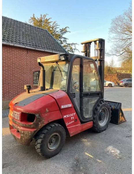 Manitou MSI30 - Chariot élévateur diesel: photos 4 Manitou MSI30 - Chariot élévateur diesel: photos 4
