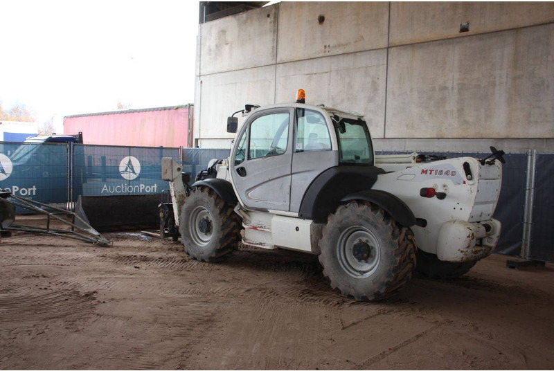 Manitou MT 1840 - Chariot télescopique: photos 3 Manitou MT 1840 - Chariot télescopique: photos 3