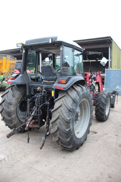 Massey Ferguson MF 4455 - Tracteur agricole: photos 5 Massey Ferguson MF 4455 - Tracteur agricole: photos 5