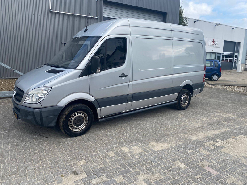 Mercedes-Benz 906 KA 35 SPRINTER 315CDI - Fourgon utilitaire: photos 2 Mercedes-Benz 906 KA 35 SPRINTER 315CDI - Fourgon utilitaire: photos 2