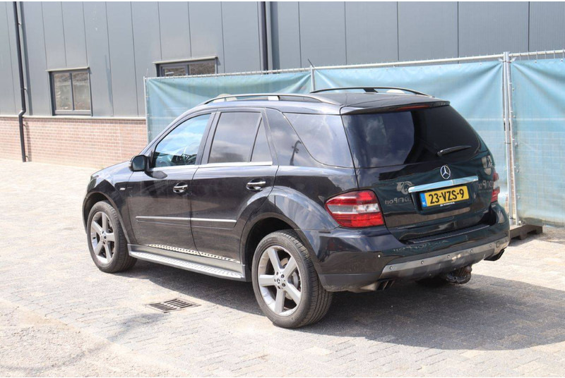 Mercedes-Benz M-Klasse ML 320 CDI 4 MATIC - SUV: photos 4 Mercedes-Benz M-Klasse ML 320 CDI 4 MATIC - SUV: photos 4