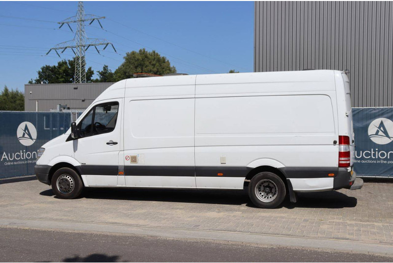 Mercedes-Benz Sprinter - Fourgon utilitaire: photos 3 Mercedes-Benz Sprinter - Fourgon utilitaire: photos 3
