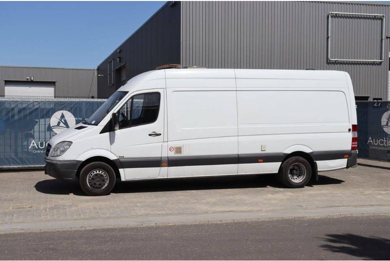 Mercedes-Benz Sprinter - Fourgon utilitaire: photos 1 Mercedes-Benz Sprinter - Fourgon utilitaire: photos 1