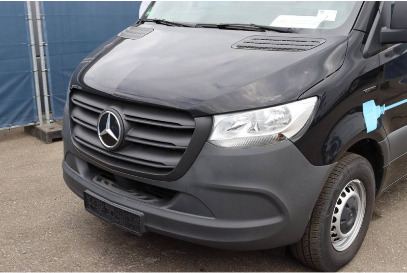 Fourgon utilitaire, Utilitaire électrique Mercedes-Benz eSprinter KA L2H2: photos 10