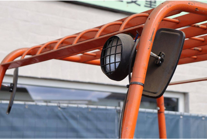 Chariot élévateur diesel Mitsubishi FD25: photos 15