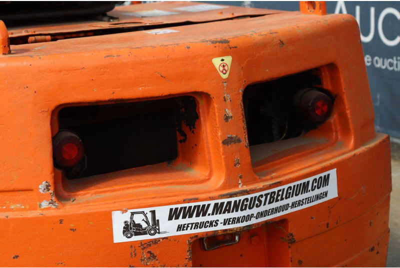 Chariot élévateur diesel Mitsubishi FD25: photos 18