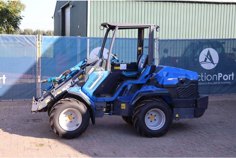 MultiOne 9.5 - Chargeuse sur pneus: photos 1 MultiOne 9.5 - Chargeuse sur pneus: photos 1