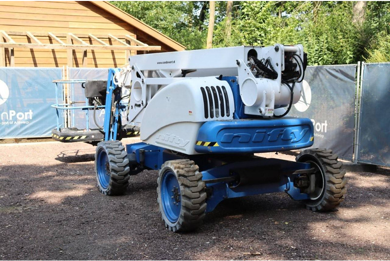 Niftylift HR21D 4x4 - Nacelle articulée: photos 4 Niftylift HR21D 4x4 - Nacelle articulée: photos 4